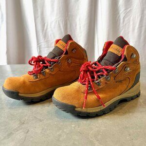 Columbia Tan Lace Up Boots with Red Highlights